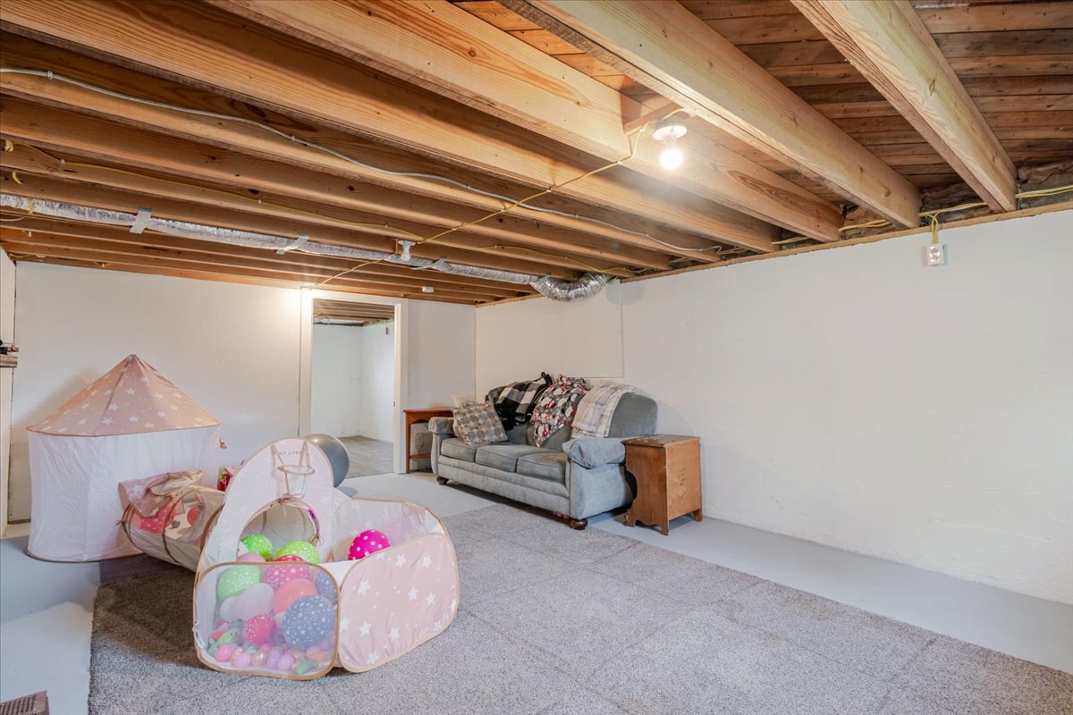 105 Detweiller Street, Congerville, IL 61729