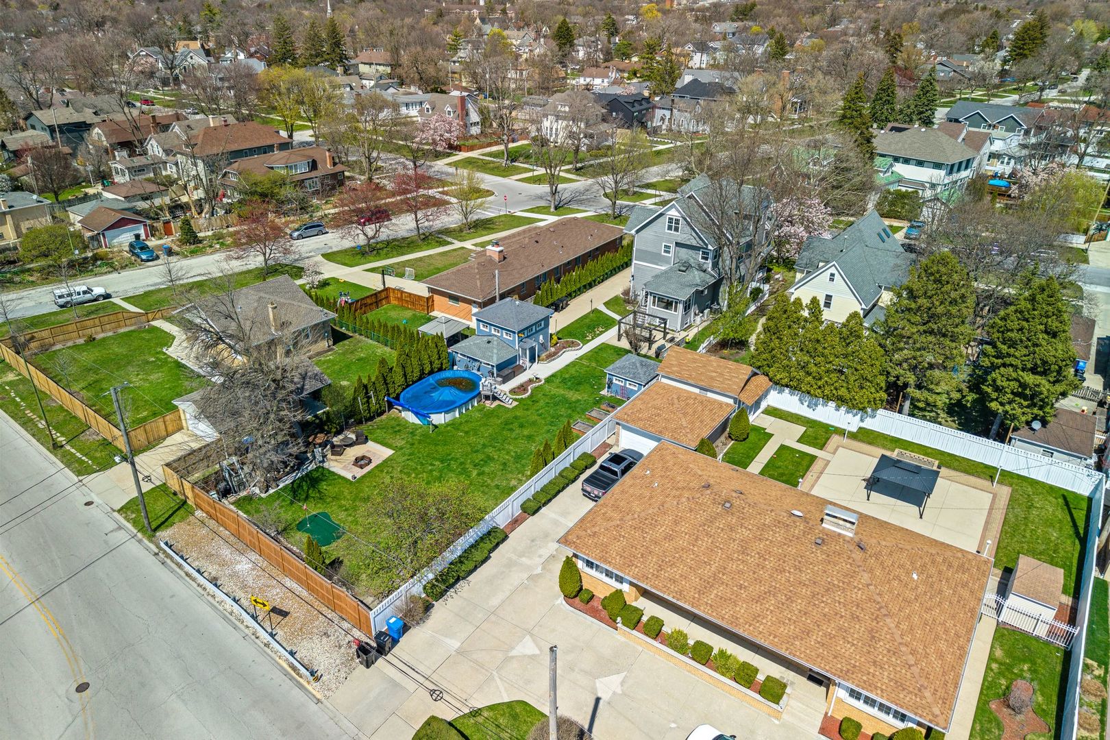 6883 W Hobart Avenue, Chicago, IL 60631