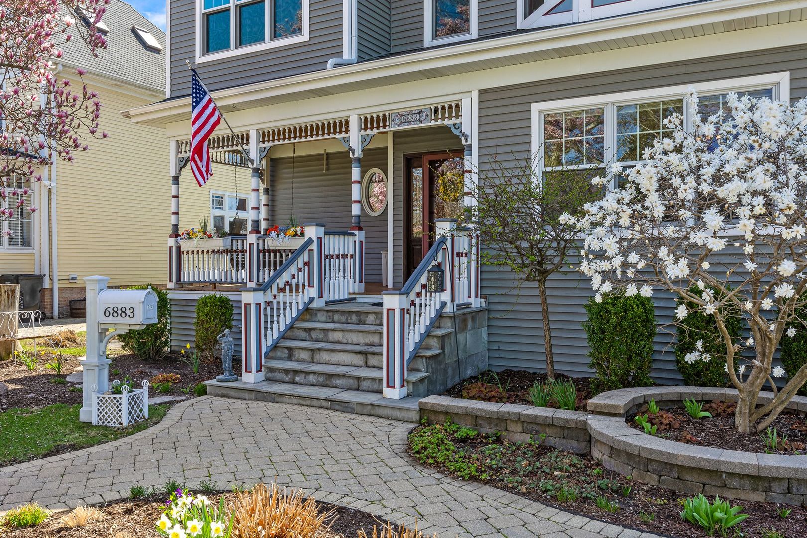 6883 W Hobart Avenue, Chicago, IL 60631