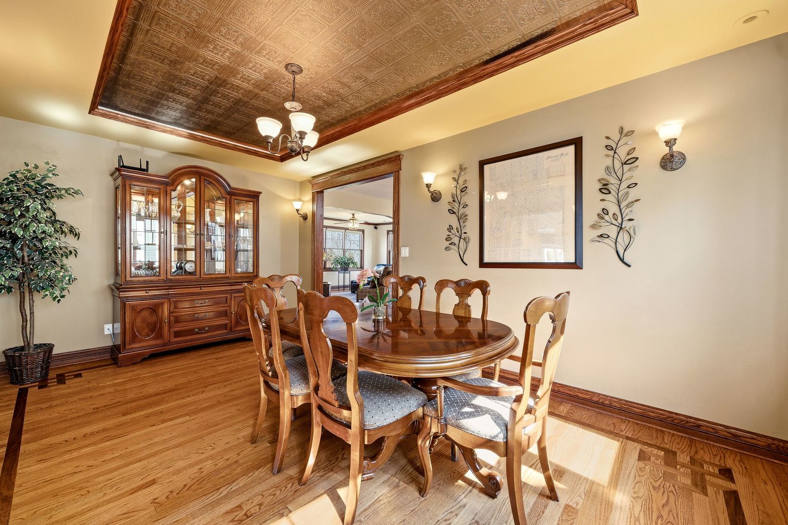 6883 W Hobart Avenue, Chicago, IL 60631