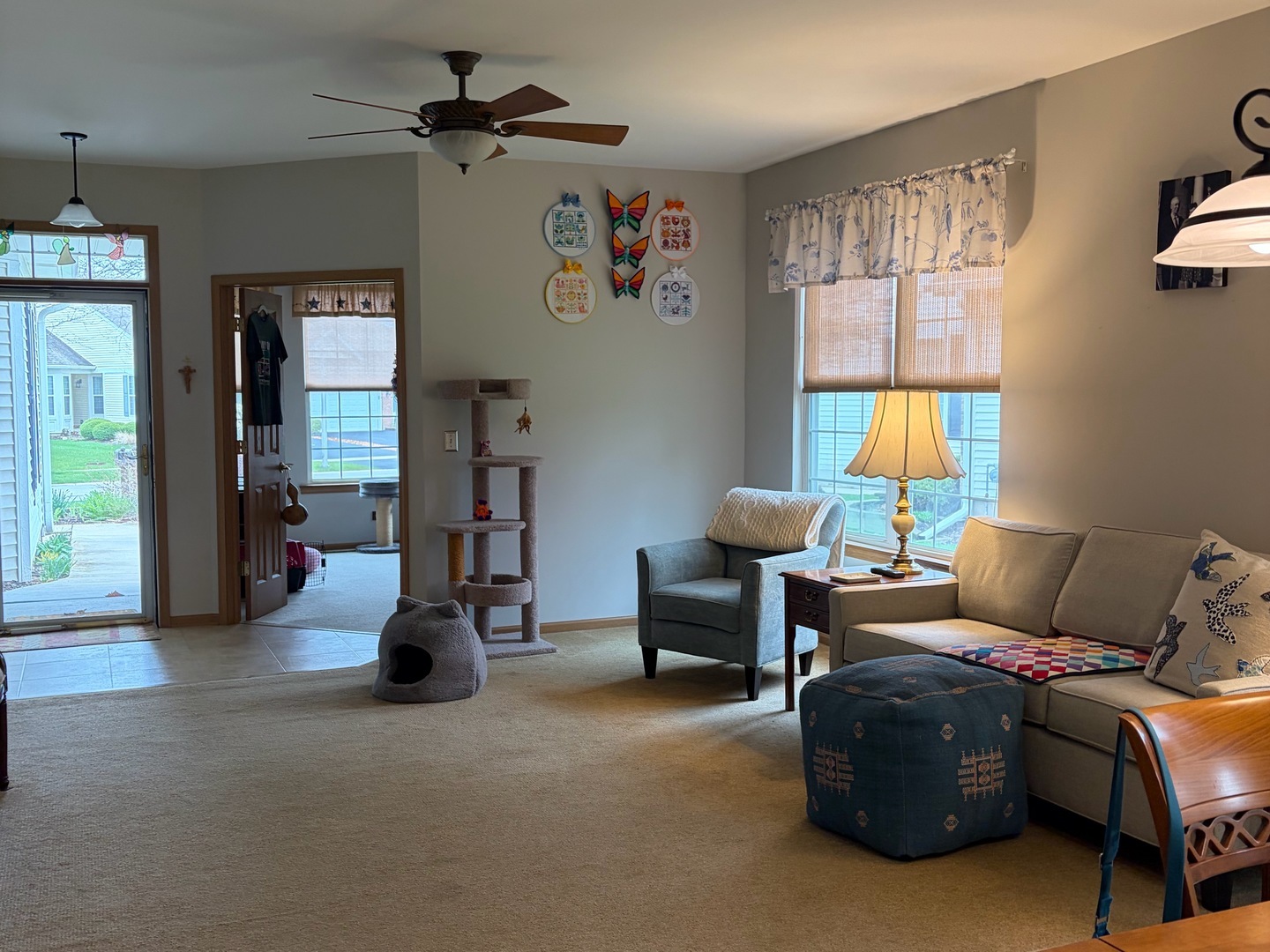 362 Woodhill Drive, Carol Stream, IL 60188