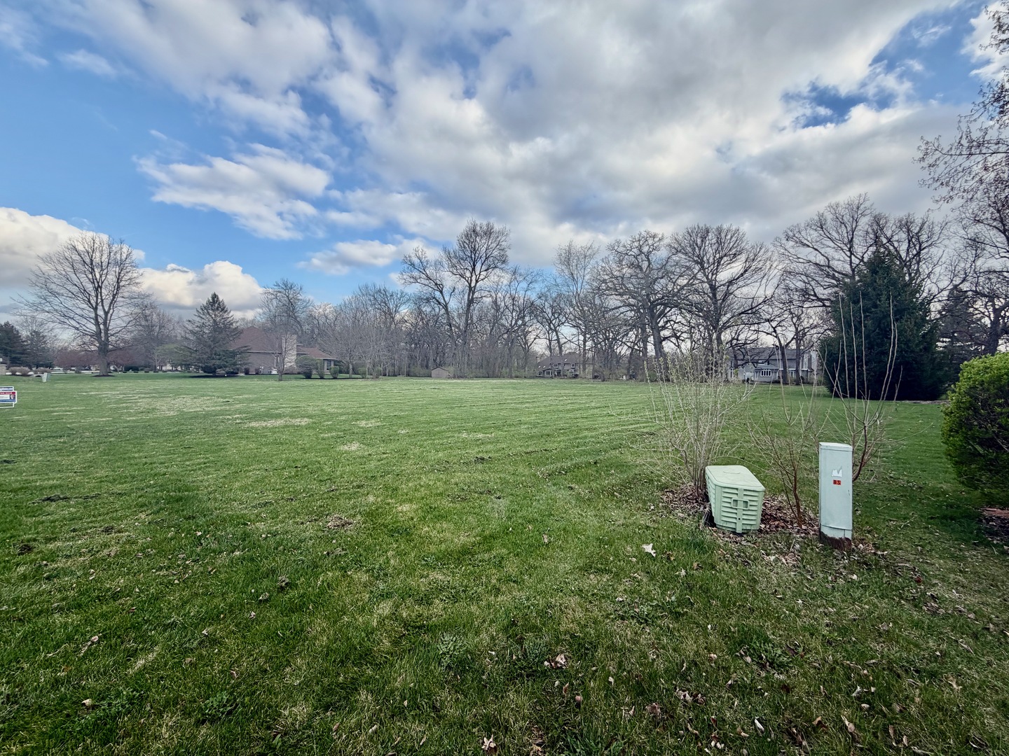 35 Oak Creek Drive, Yorkville, IL 60560