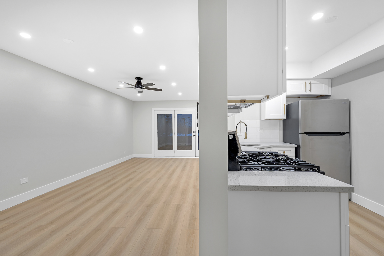 10347 Dearlove Road #302, Glenview, IL 60025