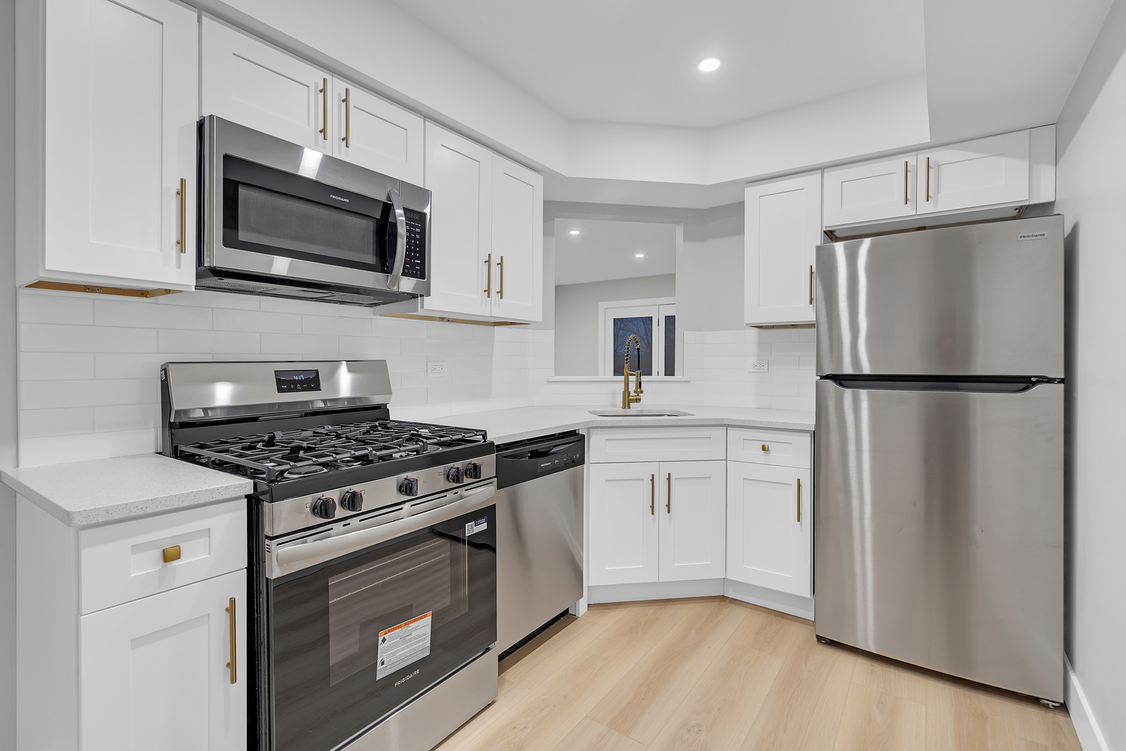 10347 Dearlove Road #302, Glenview, IL 60025