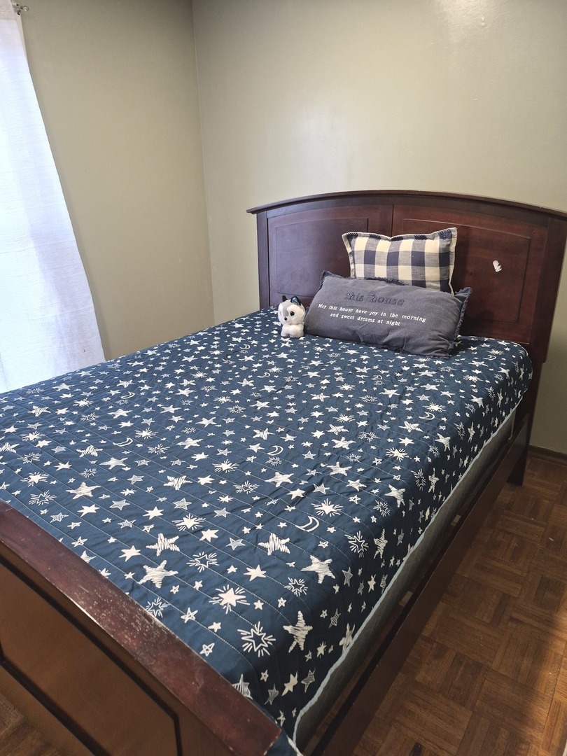 18W100 16th Street, Villa Park, IL 60181