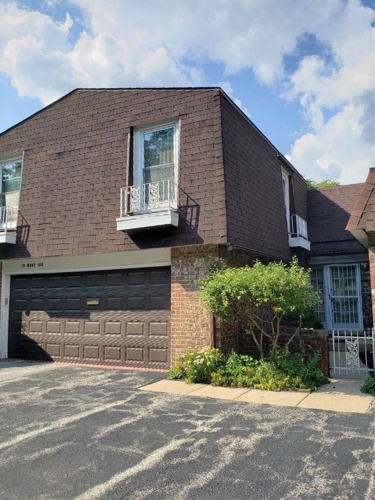 18W100 16th Street, Villa Park, IL 60181