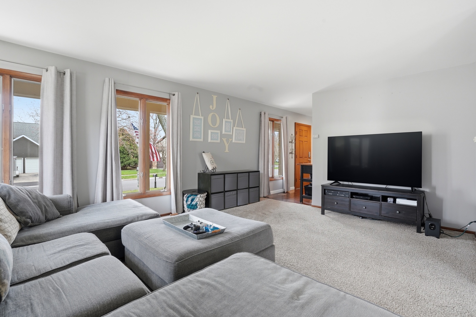 476 Gerry Street, Woodstock, IL 60098