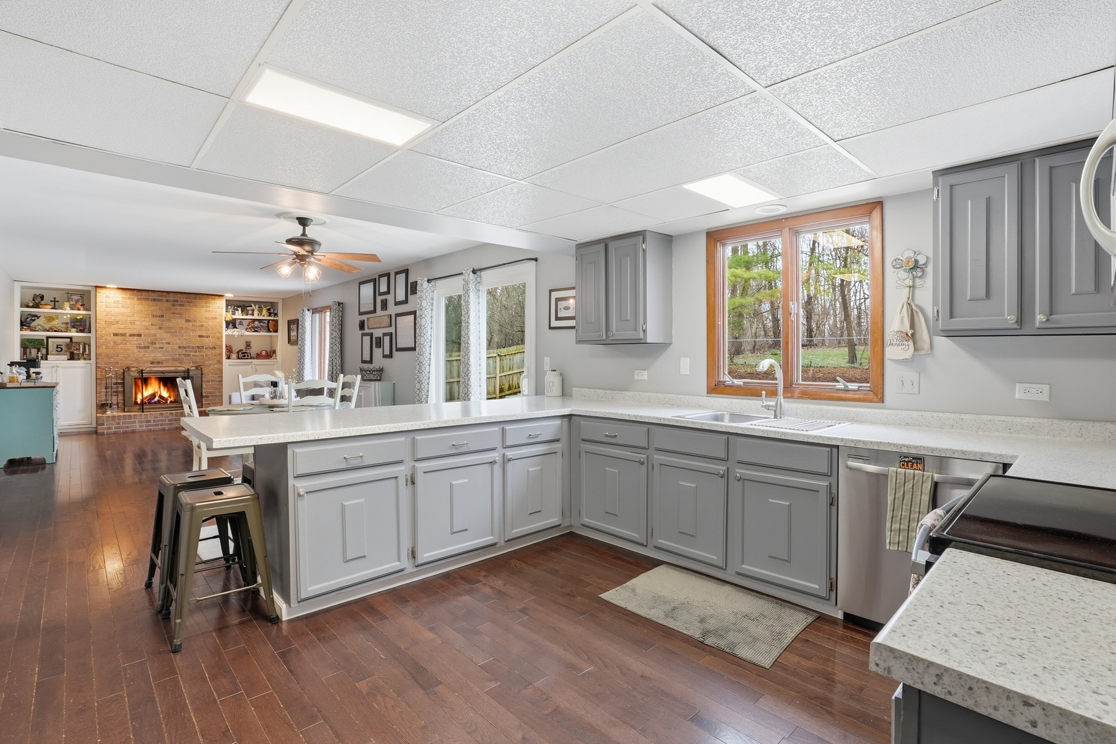 476 Gerry Street, Woodstock, IL 60098