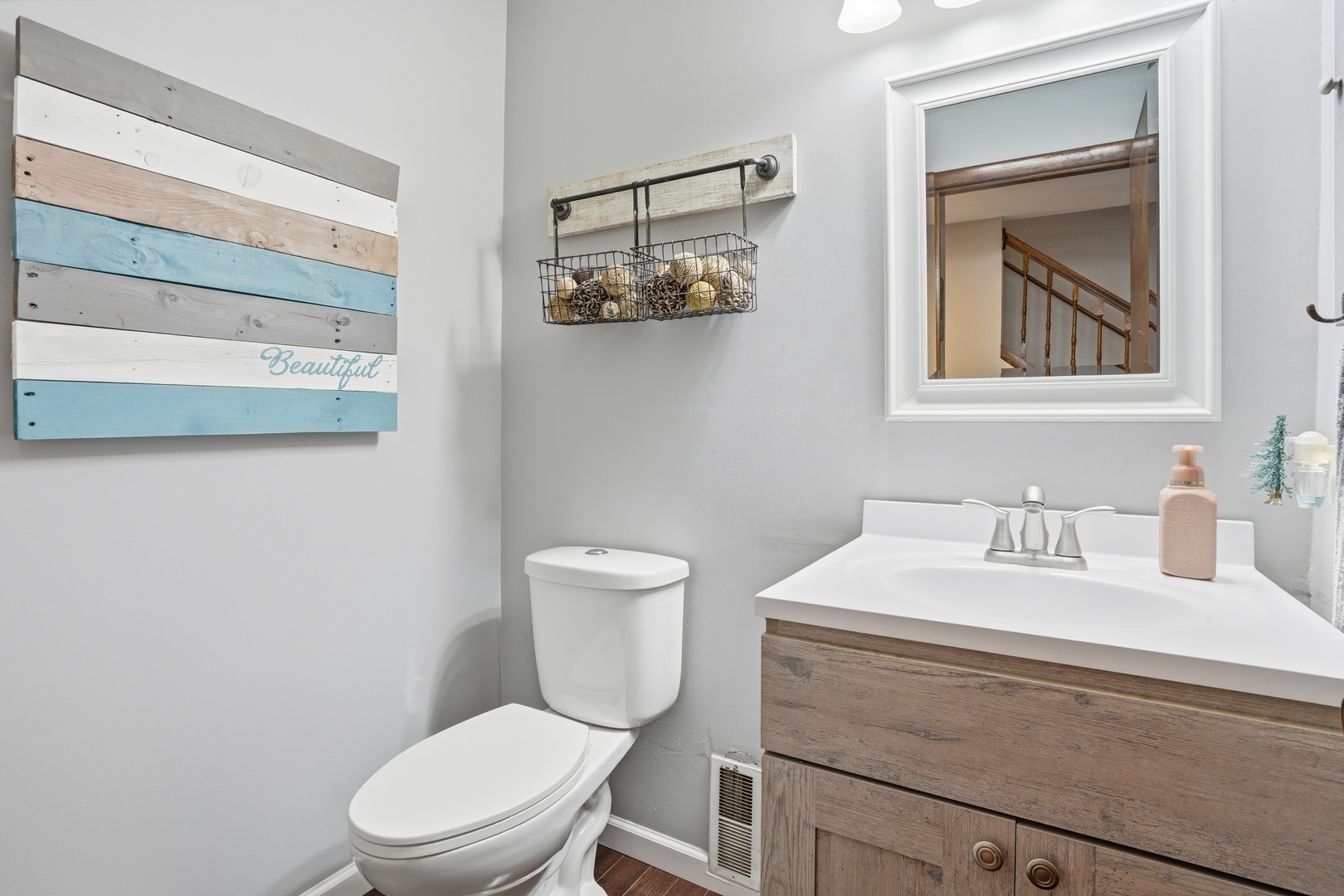 476 Gerry Street, Woodstock, IL 60098