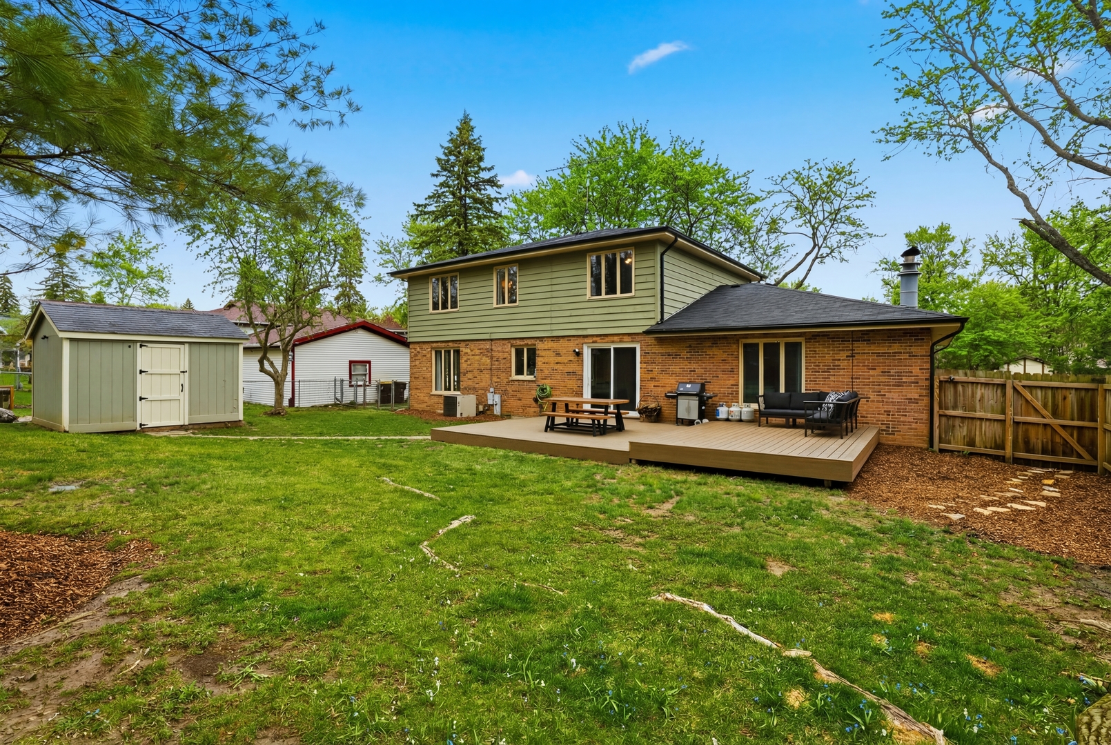 476 Gerry Street, Woodstock, IL 60098