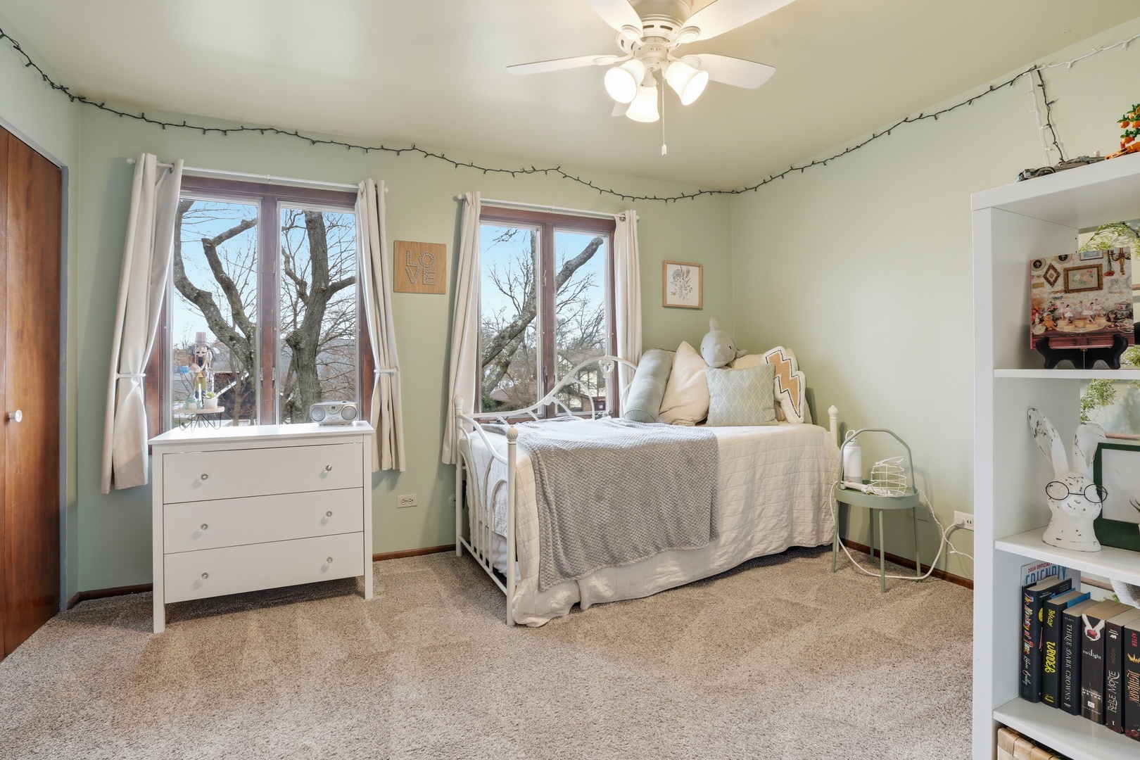 476 Gerry Street, Woodstock, IL 60098