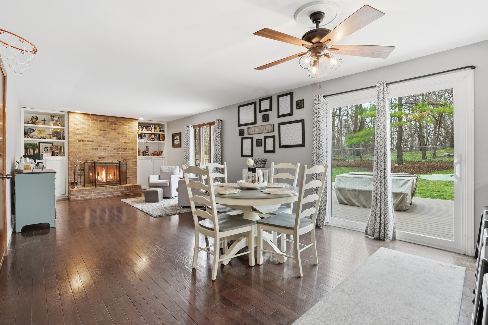 476 Gerry Street, Woodstock, IL 60098