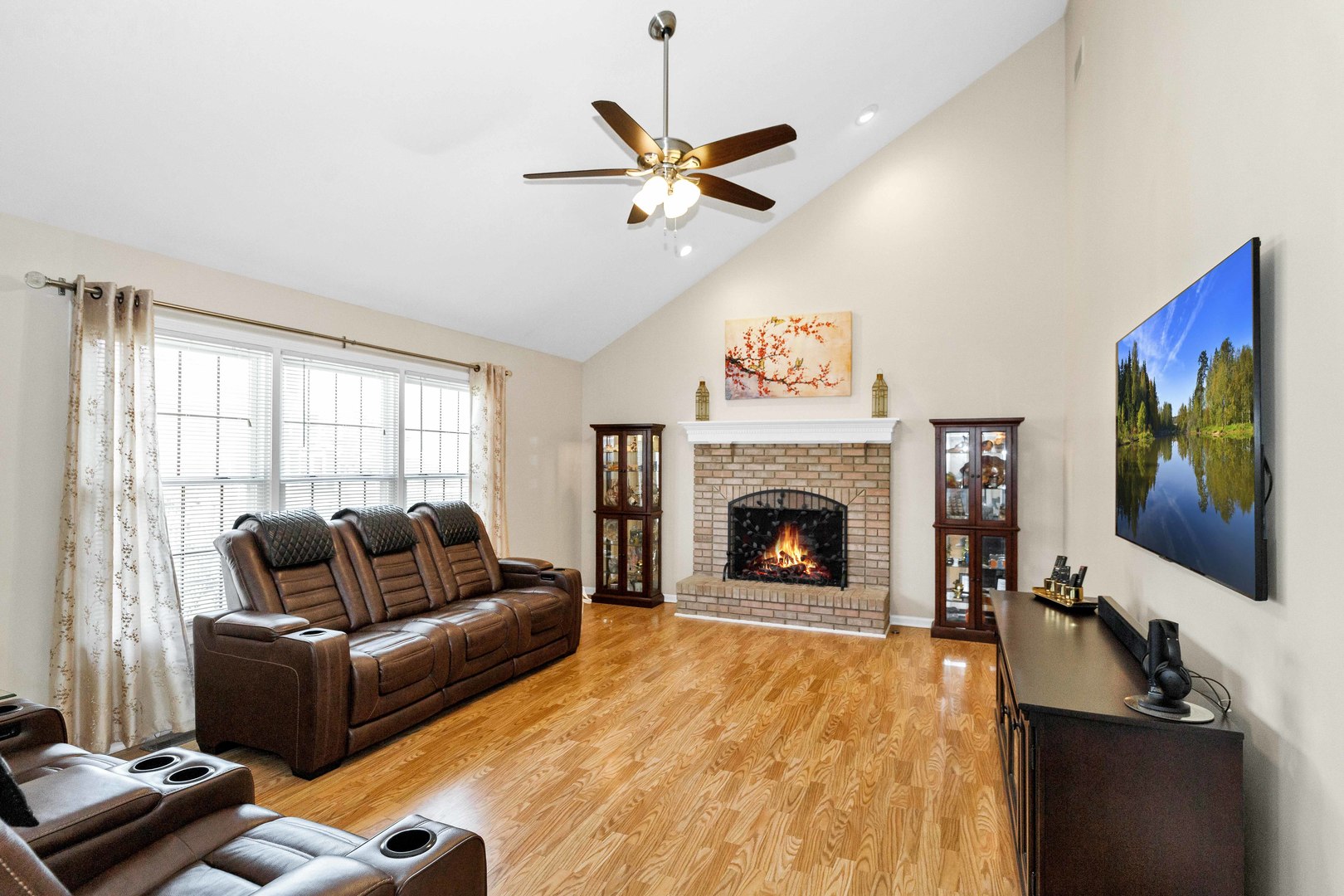 3916 Nighthawk Court, Naperville, IL 60540