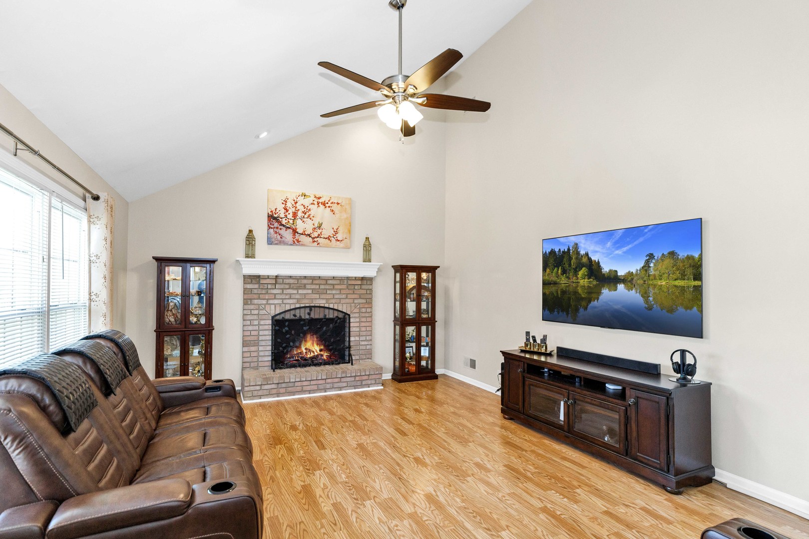 3916 Nighthawk Court, Naperville, IL 60540