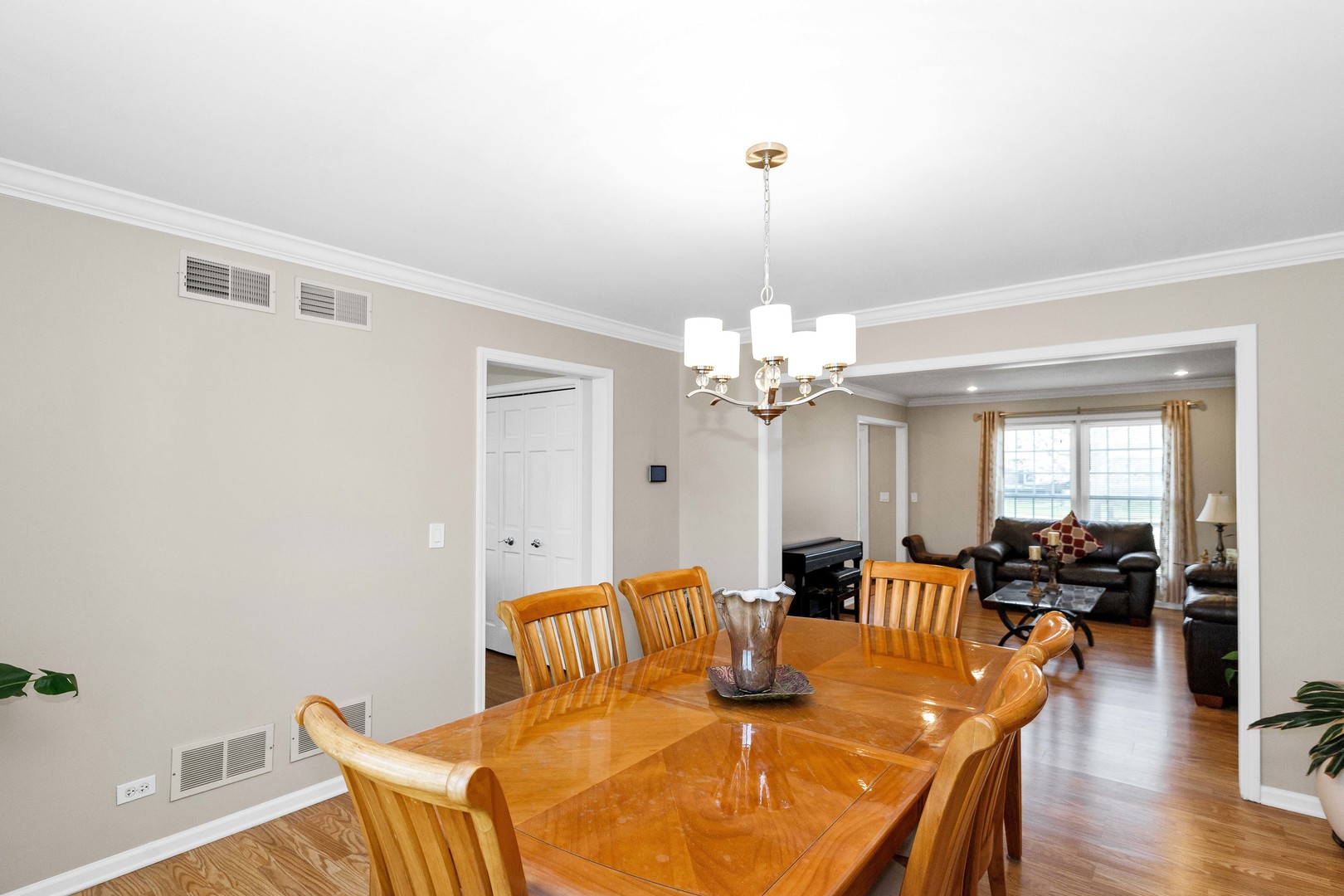 3916 Nighthawk Court, Naperville, IL 60540