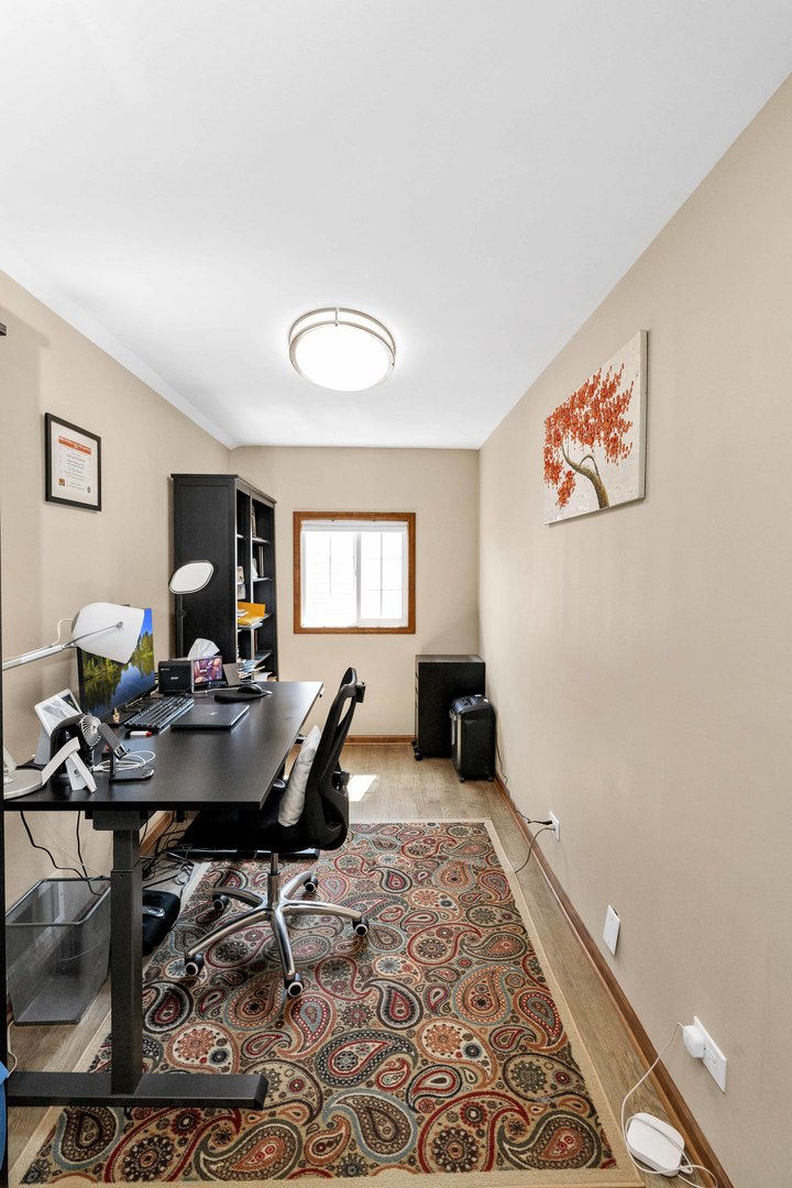 3916 Nighthawk Court, Naperville, IL 60540