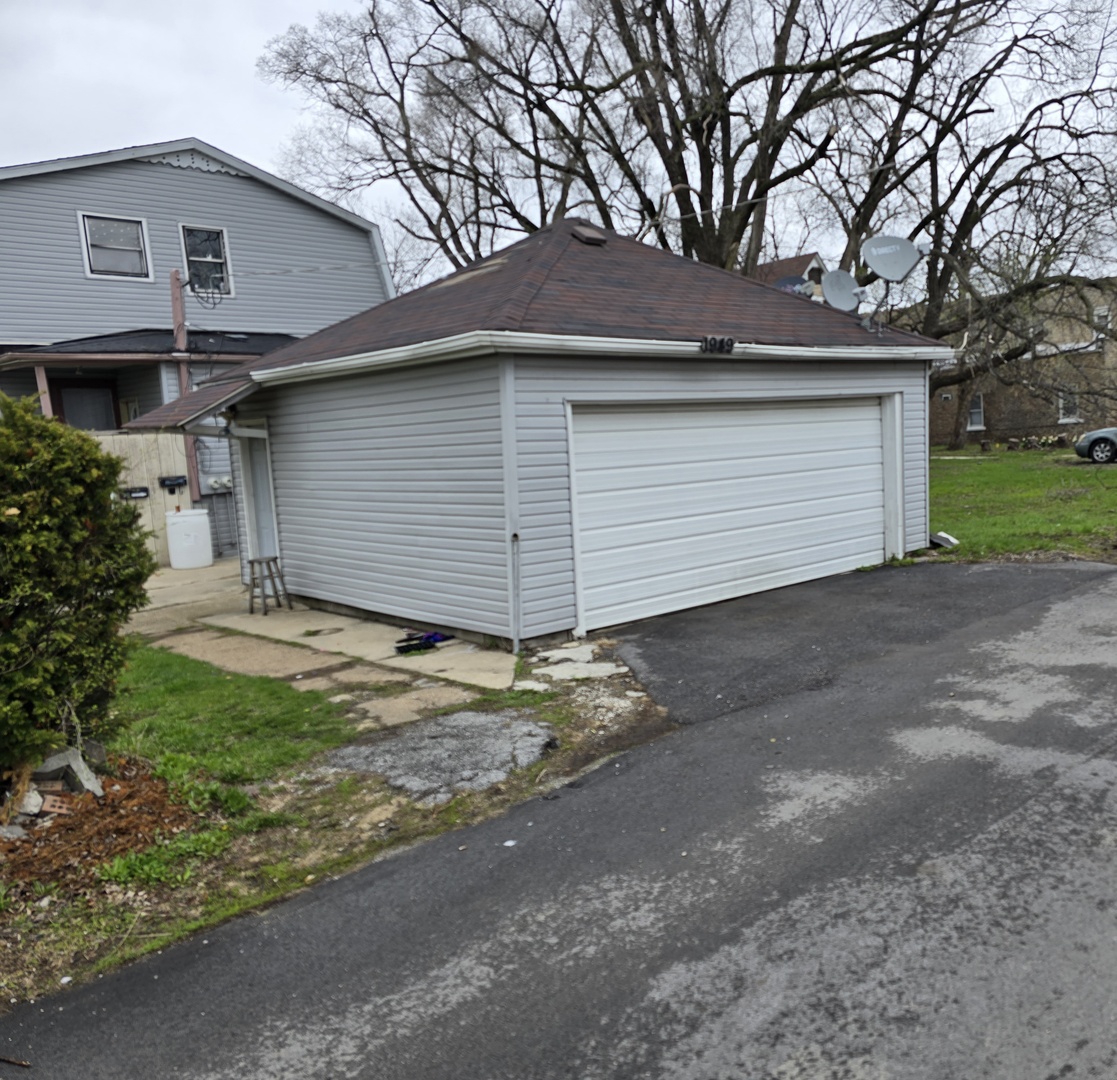 1949 BURR OAK Avenue, Blue Island, IL 60406