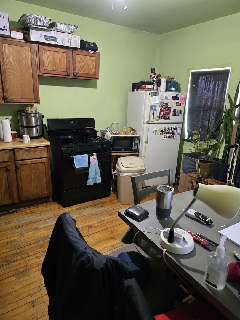 1949 BURR OAK Avenue, Blue Island, IL 60406