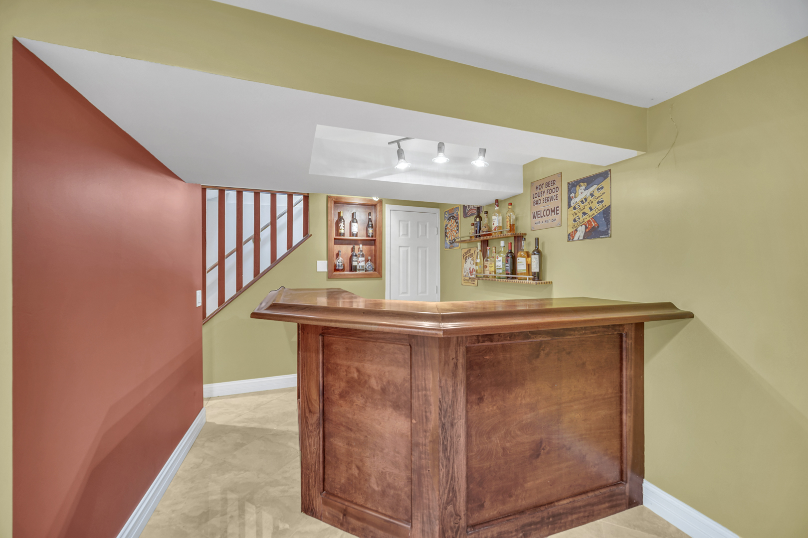 256 W KATHLEEN Drive, Des Plaines, IL 60016