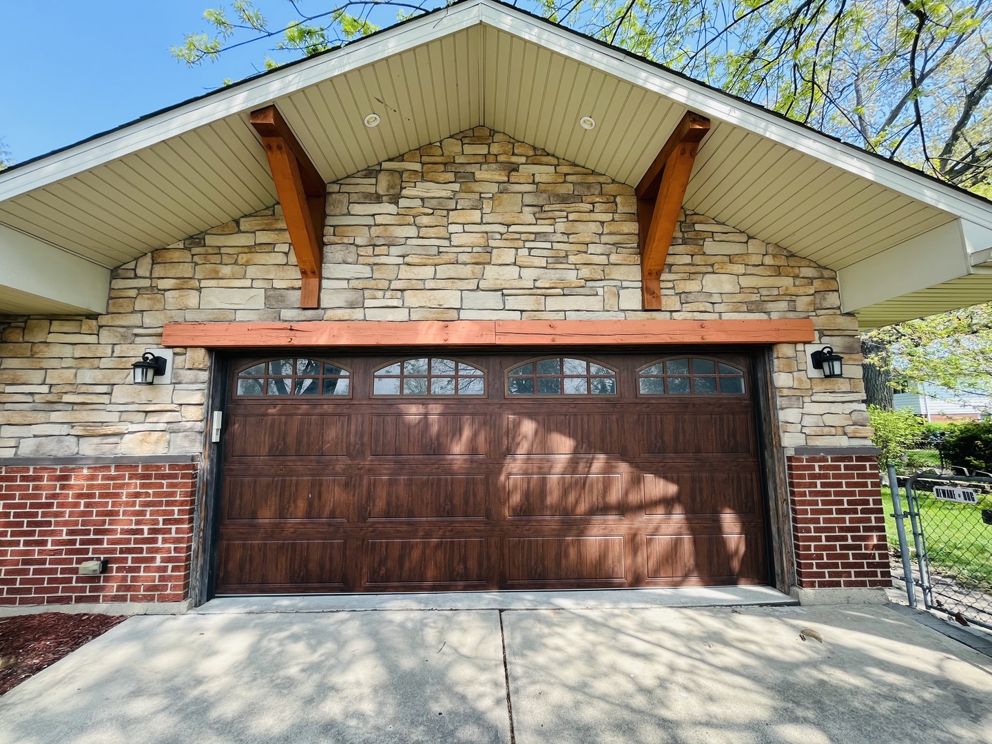 256 W KATHLEEN Drive, Des Plaines, IL 60016