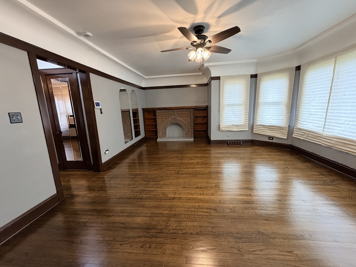 13903 S State Street, Riverdale, IL 60827