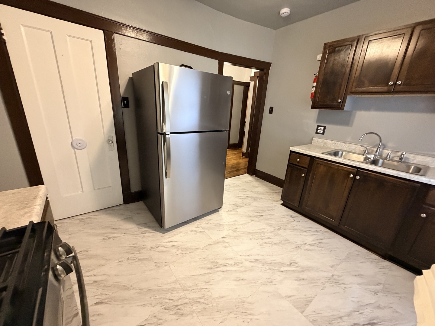 13903 S State Street, Riverdale, IL 60827