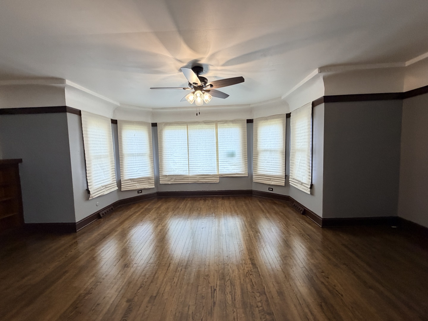 13903 S State Street, Riverdale, IL 60827