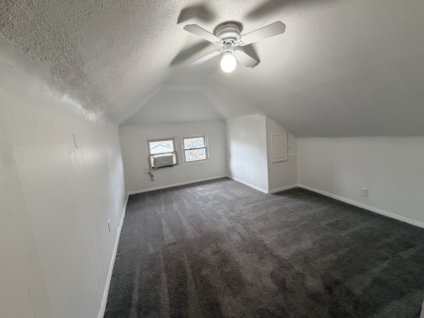 13903 S State Street, Riverdale, IL 60827