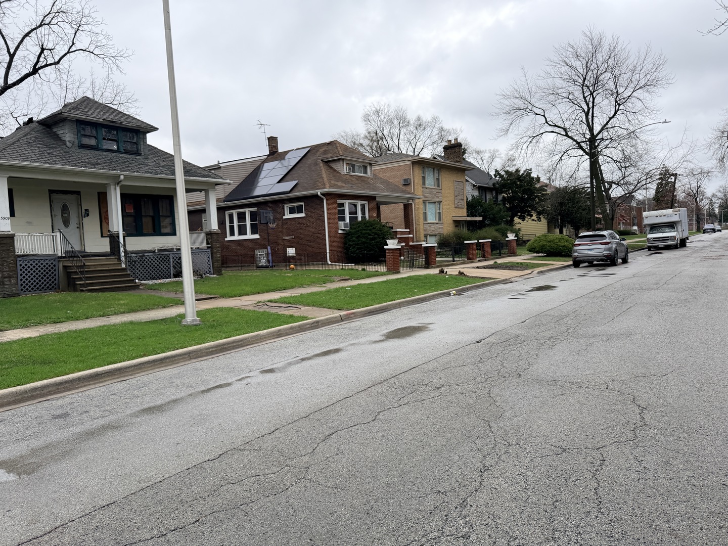 13903 S State Street, Riverdale, IL 60827