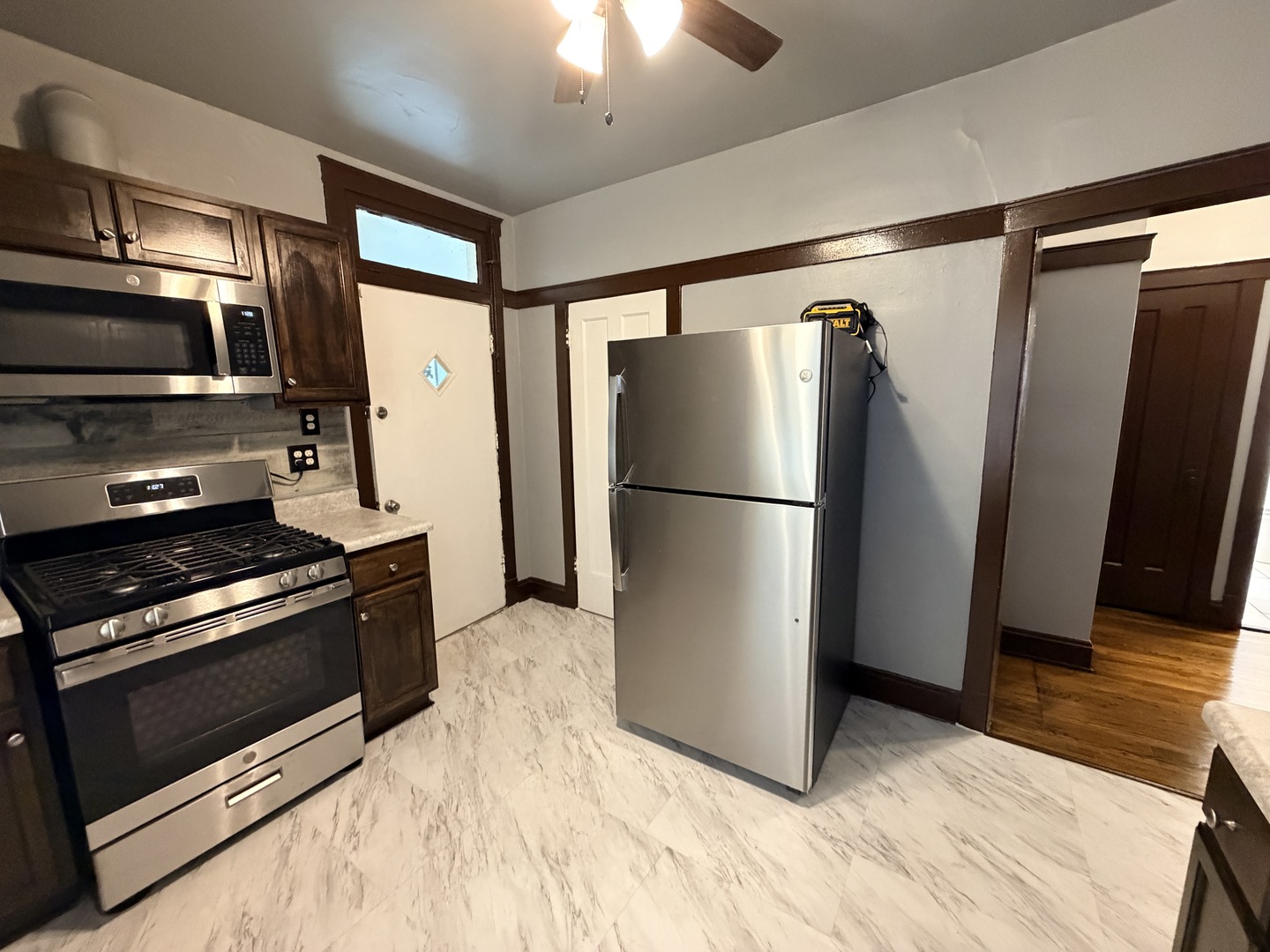 13903 S State Street, Riverdale, IL 60827