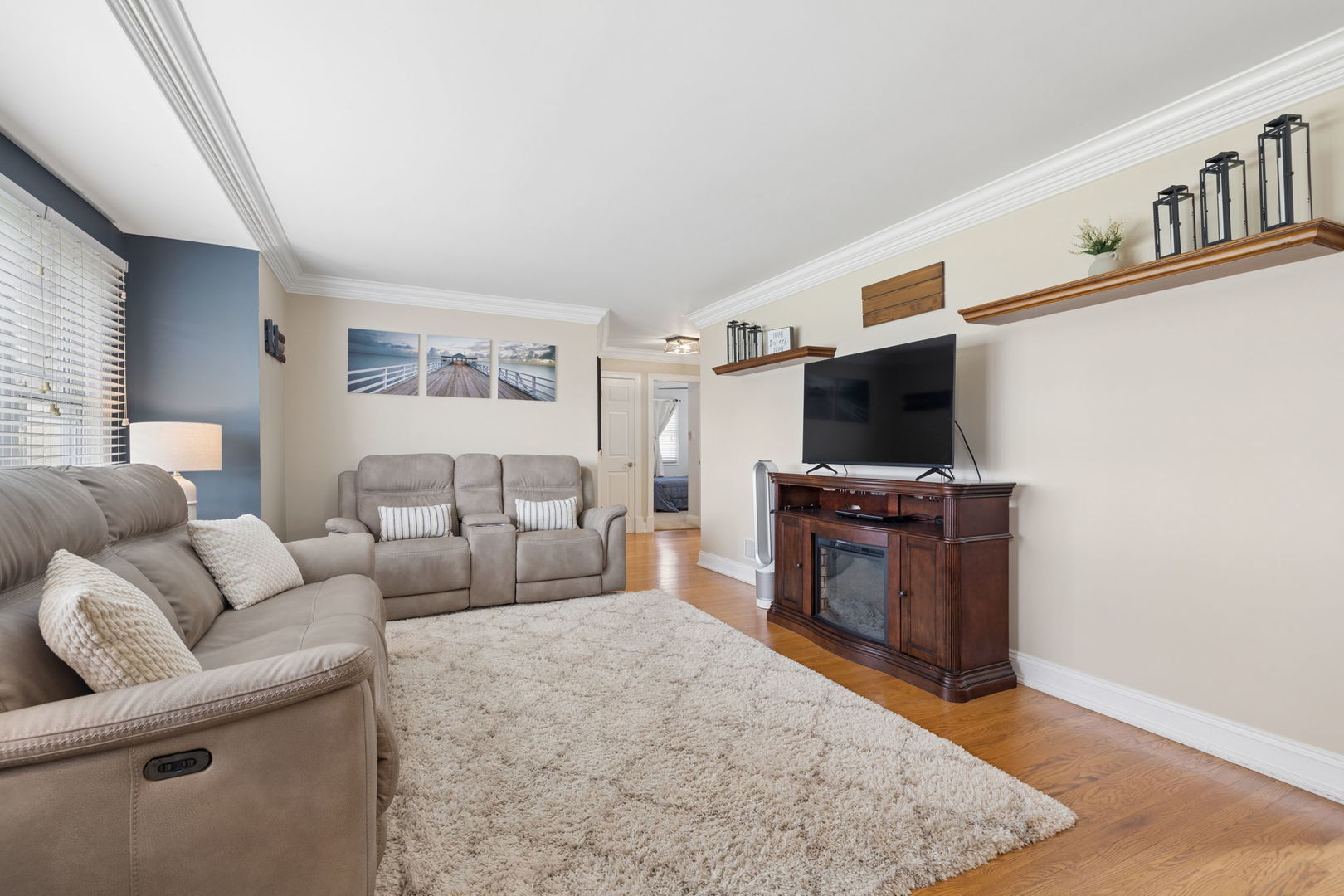 809 E Division Street, Lockport, IL 60441