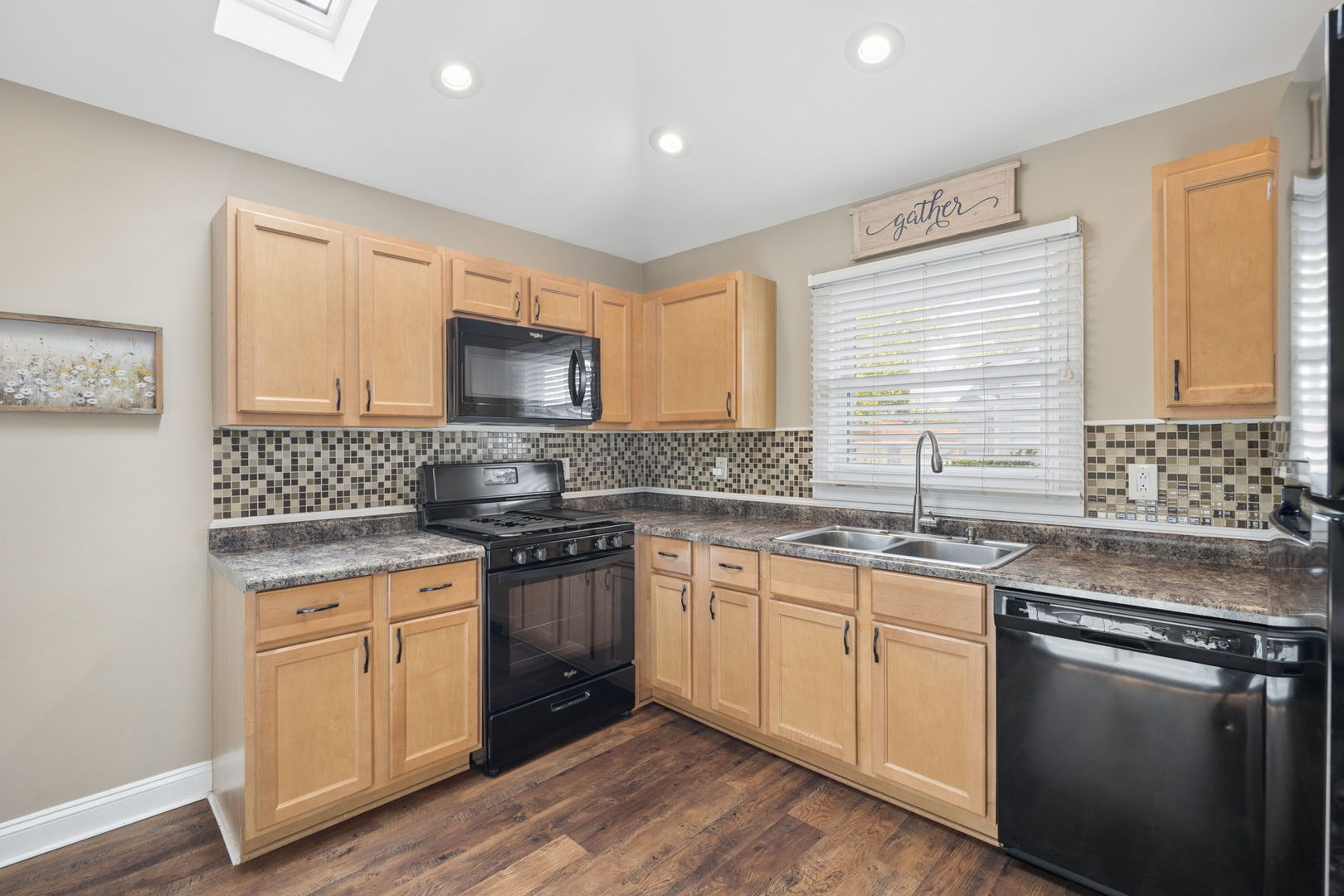 809 E Division Street, Lockport, IL 60441