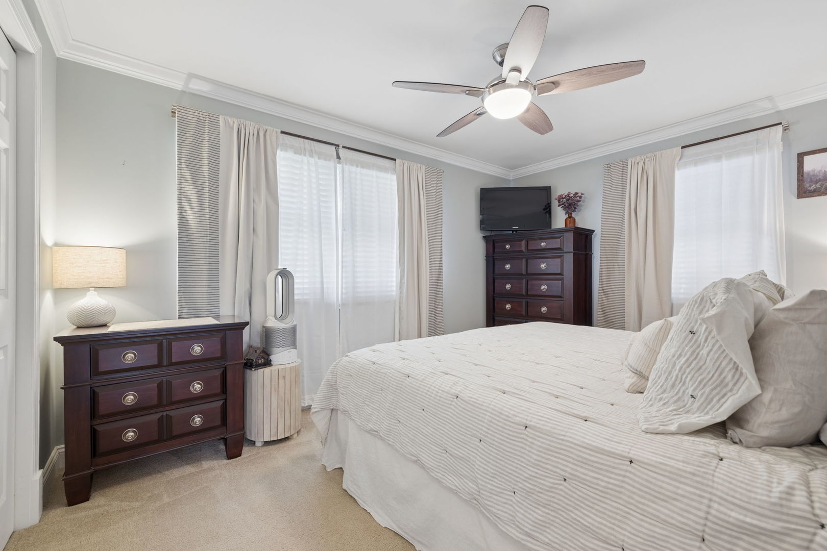 809 E Division Street, Lockport, IL 60441