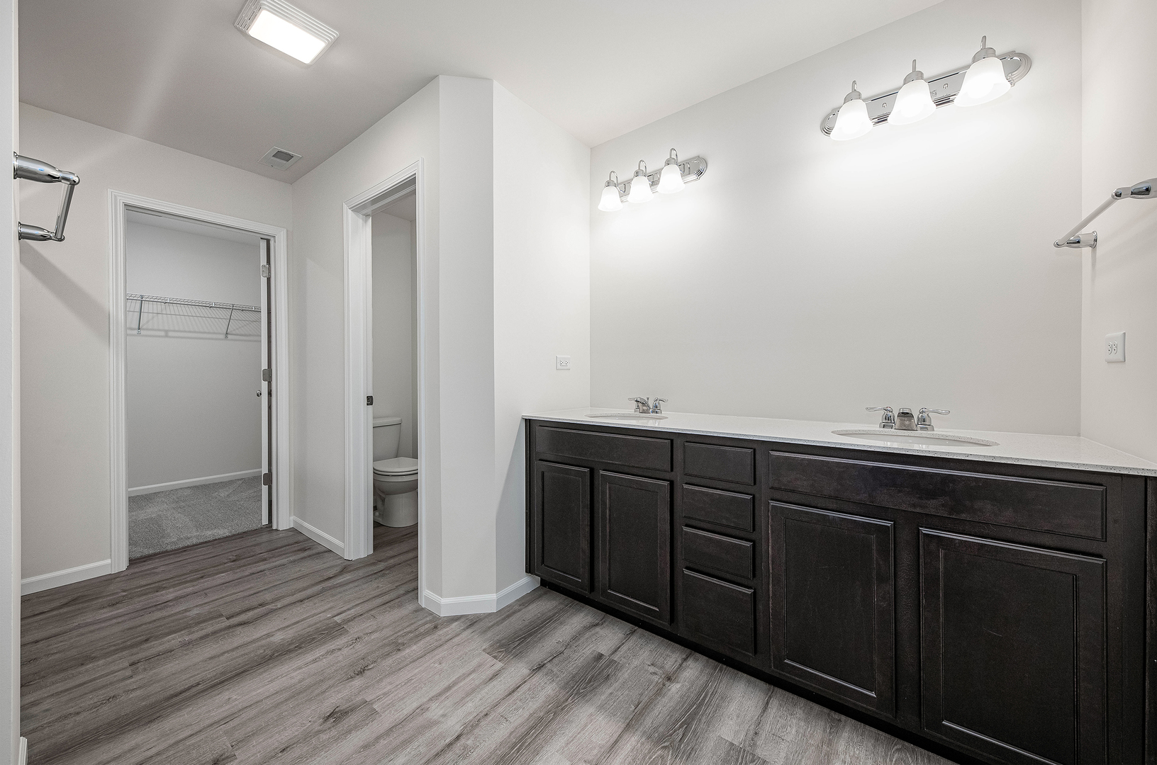 535 Watercress Drive #535, Aurora, IL 60504