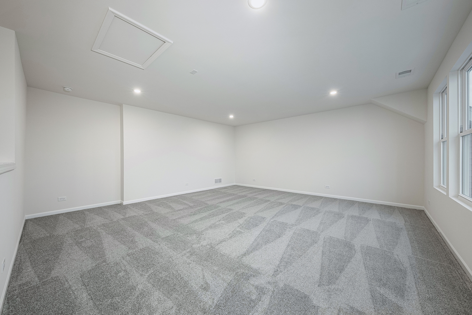 535 Watercress Drive #535, Aurora, IL 60504