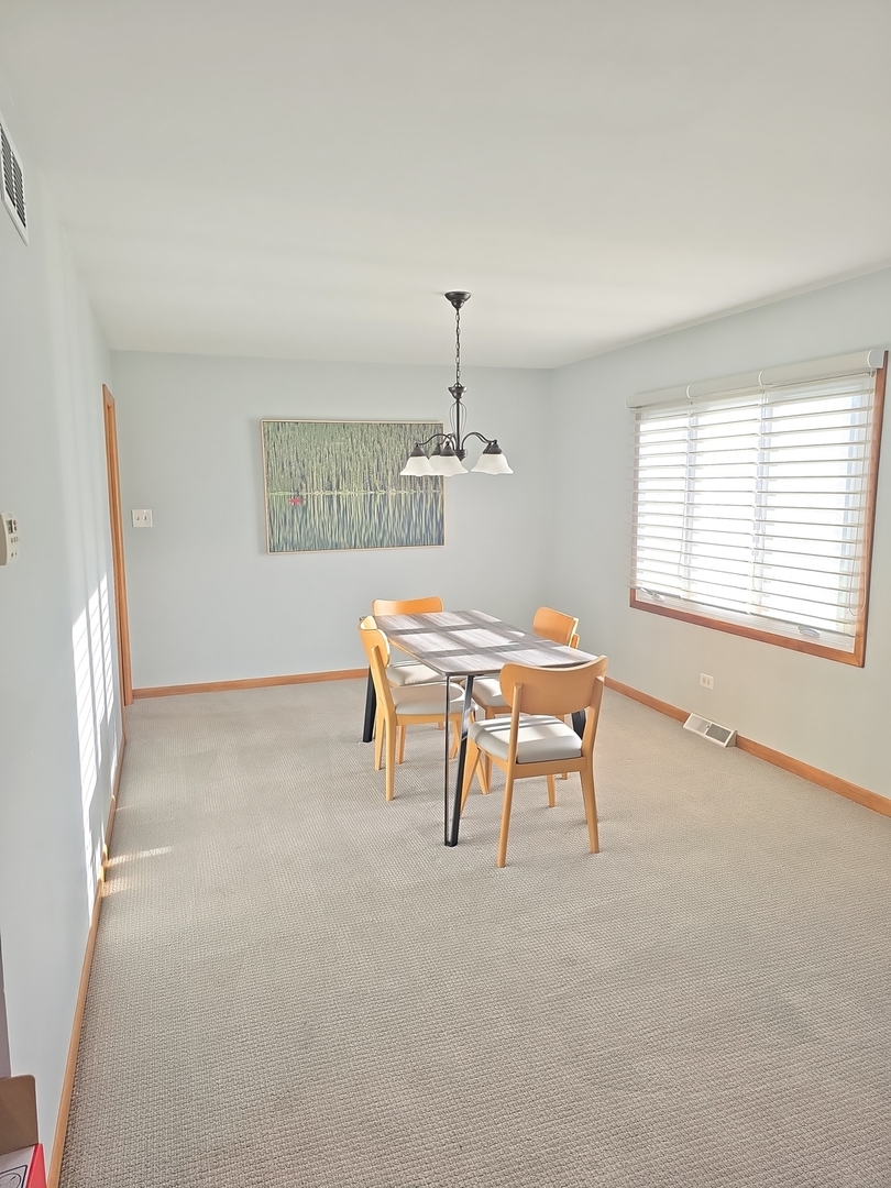 2041 E Gaisor Drive, Crete, IL 60417