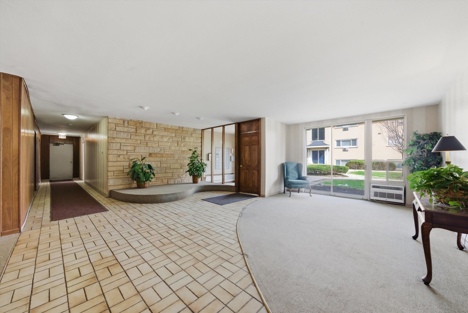 415 Wesley Avenue #21, Oak Park, IL 60302