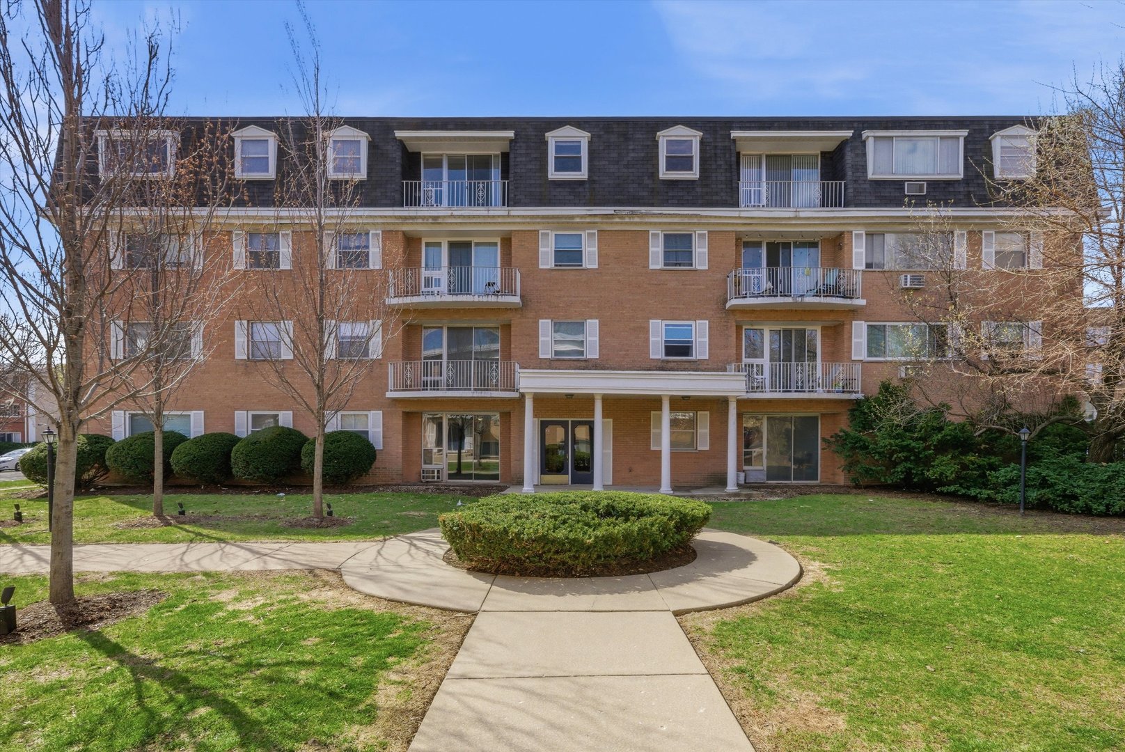 415 Wesley Avenue #21, Oak Park, IL 60302