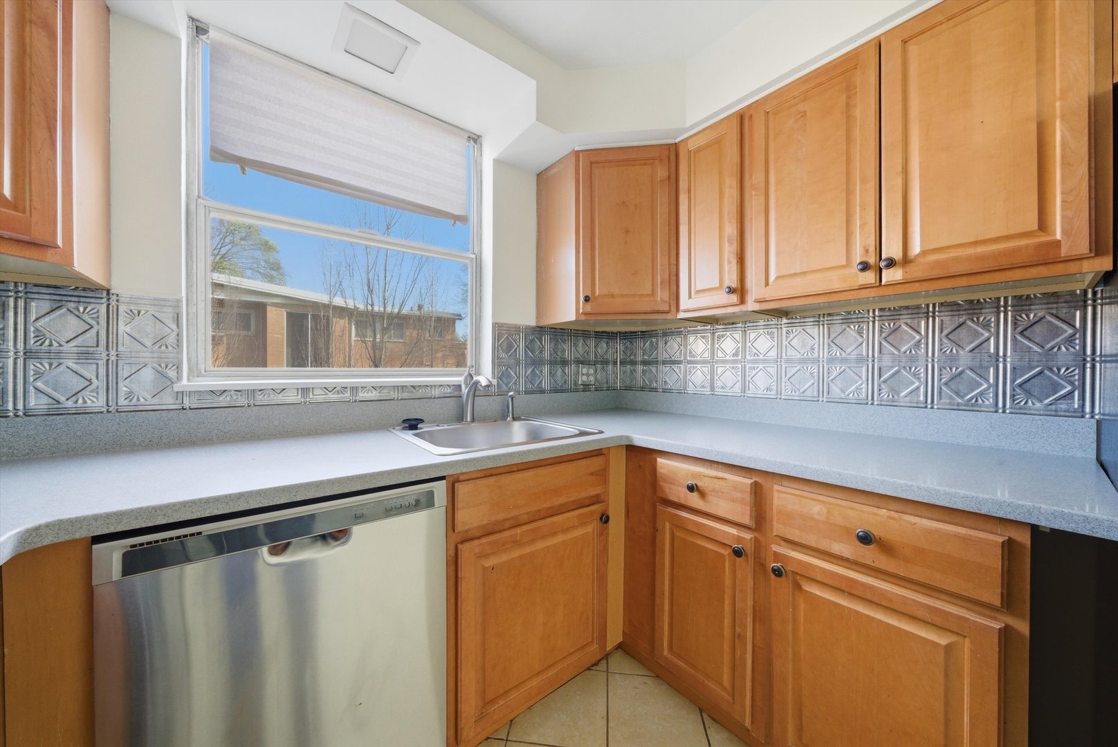 415 Wesley Avenue #21, Oak Park, IL 60302