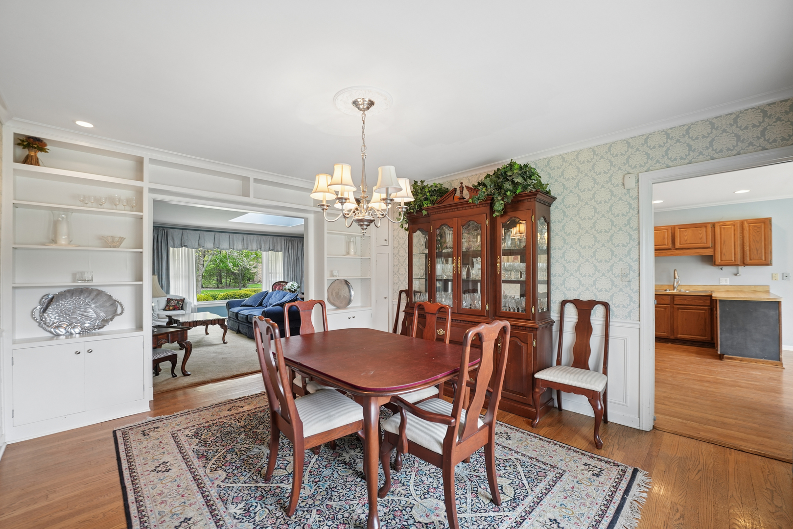 459 E Ridge Avenue, Elmhurst, IL 60126