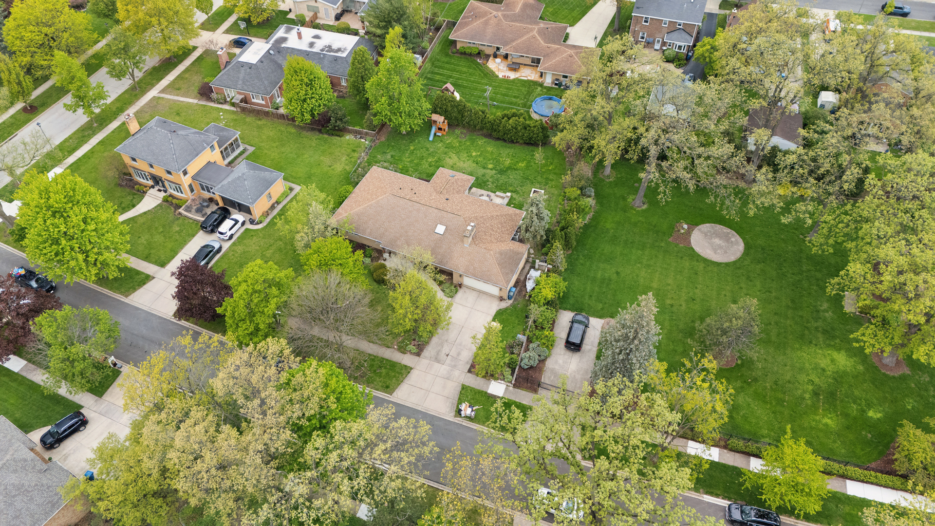 459 E Ridge Avenue, Elmhurst, IL 60126