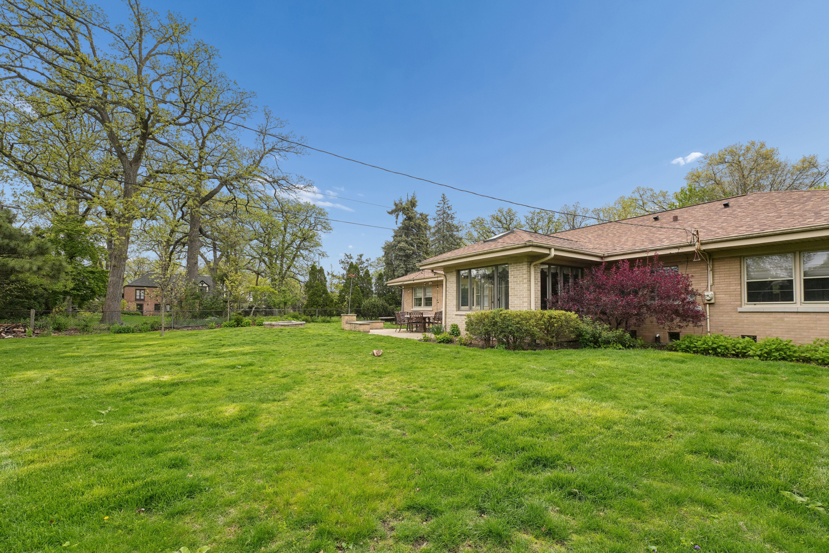 459 E Ridge Avenue, Elmhurst, IL 60126