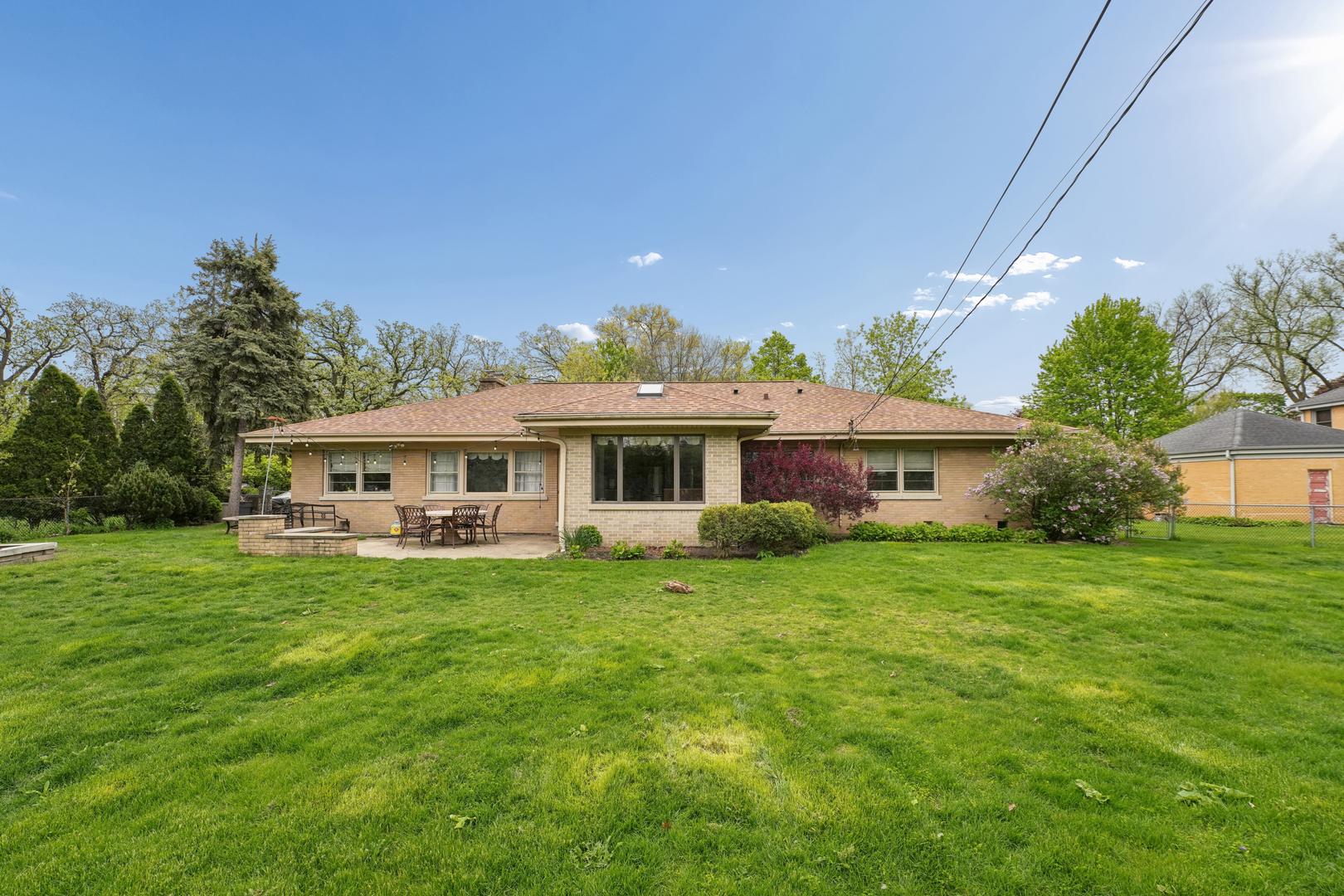 459 E Ridge Avenue, Elmhurst, IL 60126
