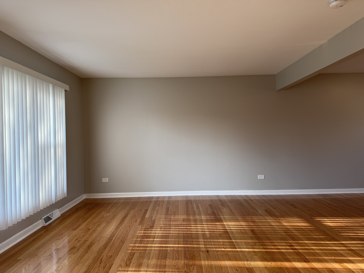 16856 School Street, South Holland, IL 60473