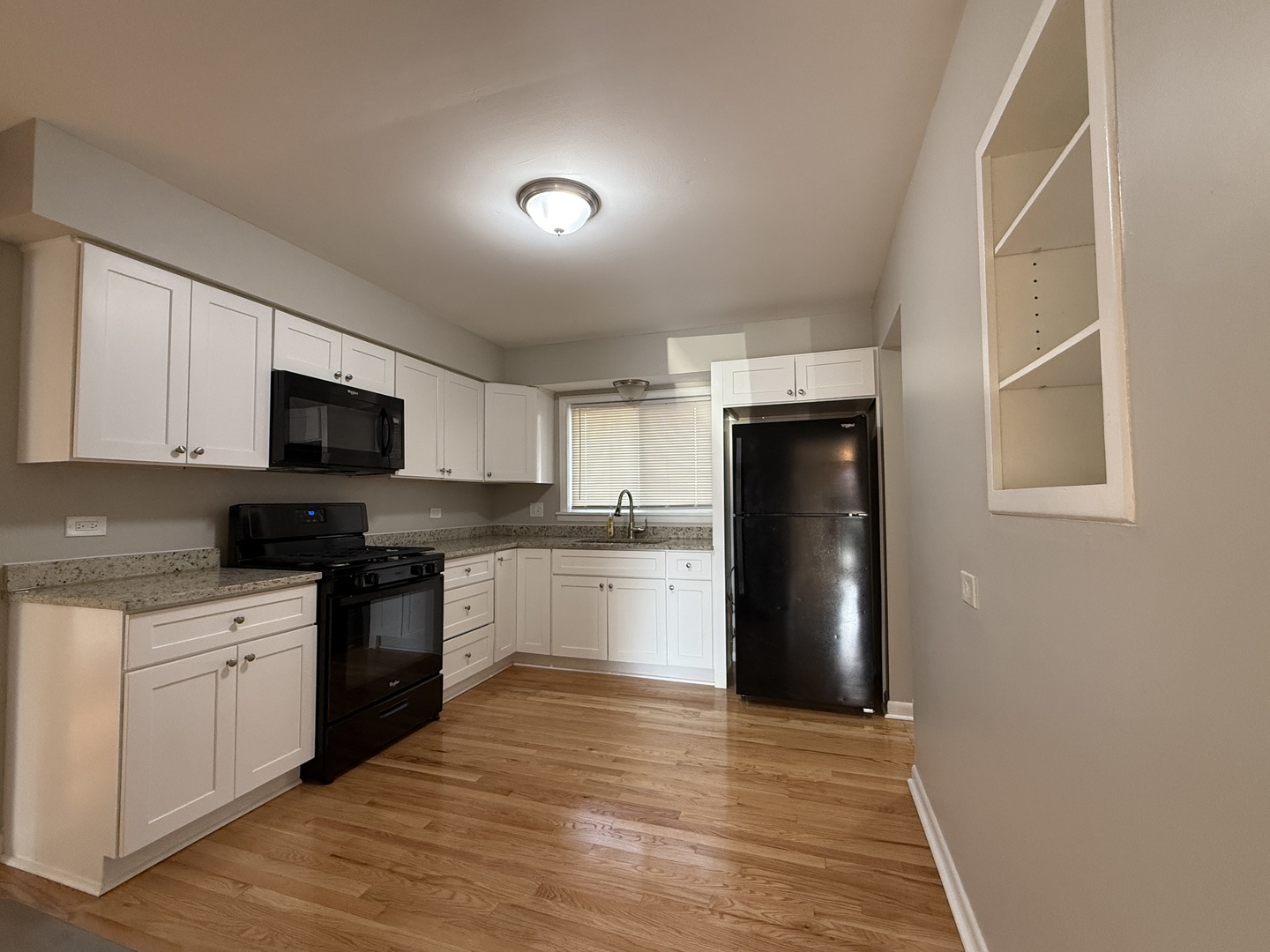 16856 School Street, South Holland, IL 60473