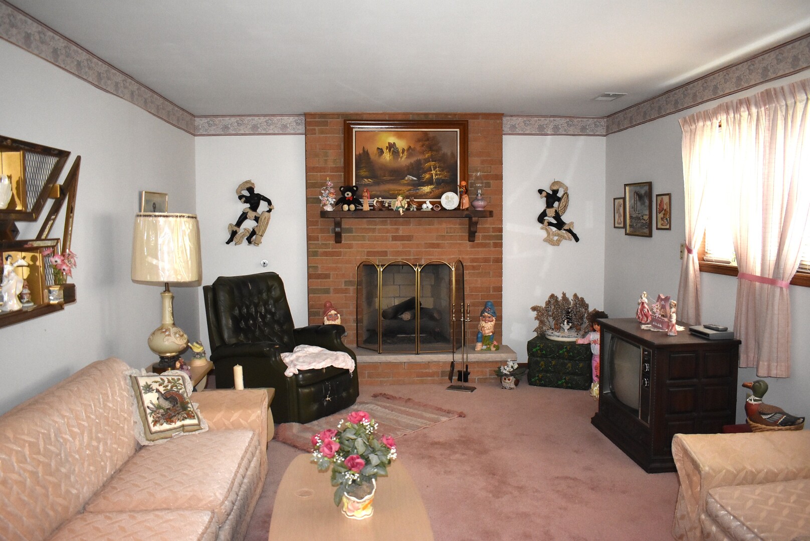 16619 Tudor Lane, Tinley Park, IL 60477