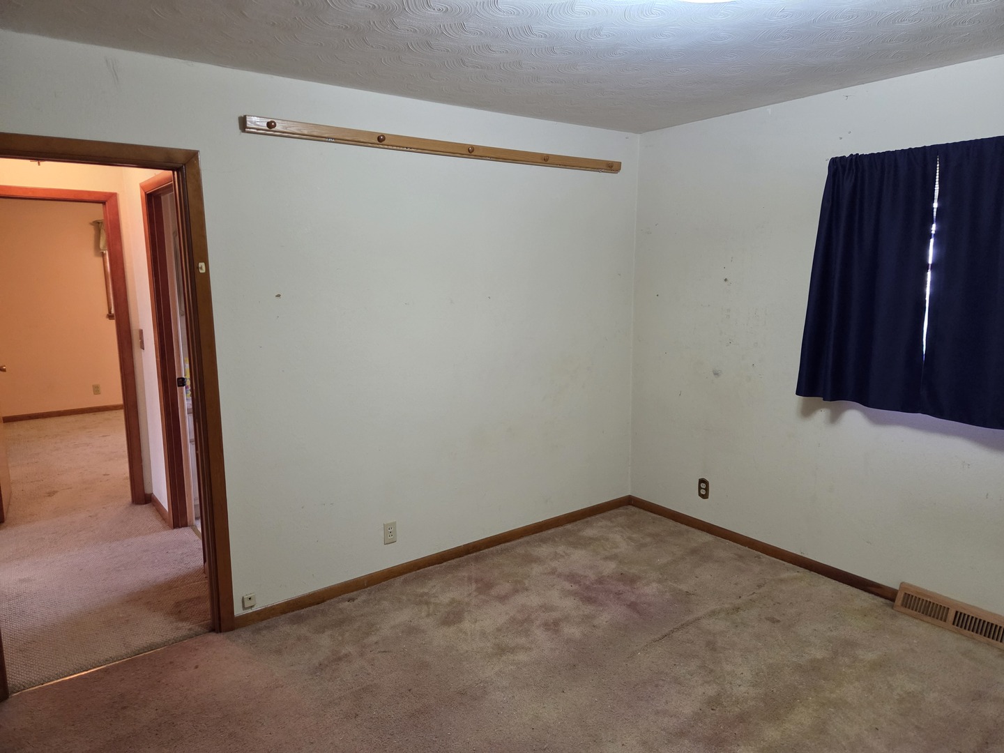 404 Sunset Drive, Heyworth, IL 61745