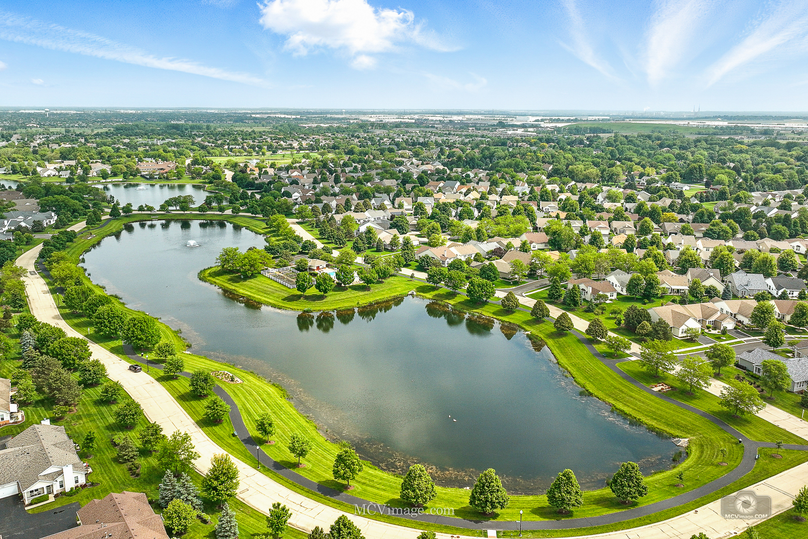 16243 Tomahawk Lake Court, Crest Hill, IL 60403