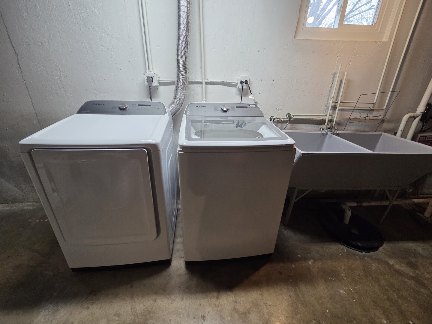 220 S President Street, Wheaton, IL 60187