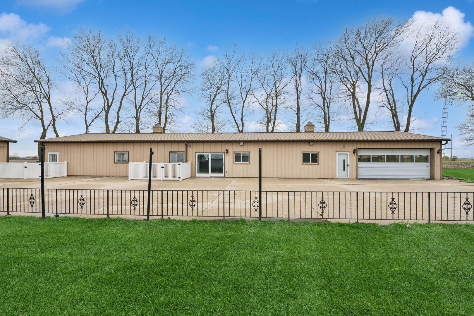 1430 N 30th Road, Ottawa, IL 61350